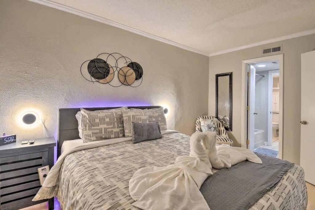 Appartamento Coastal Escape Penthouse With Ocean Views Myrtle Beach Esterno foto